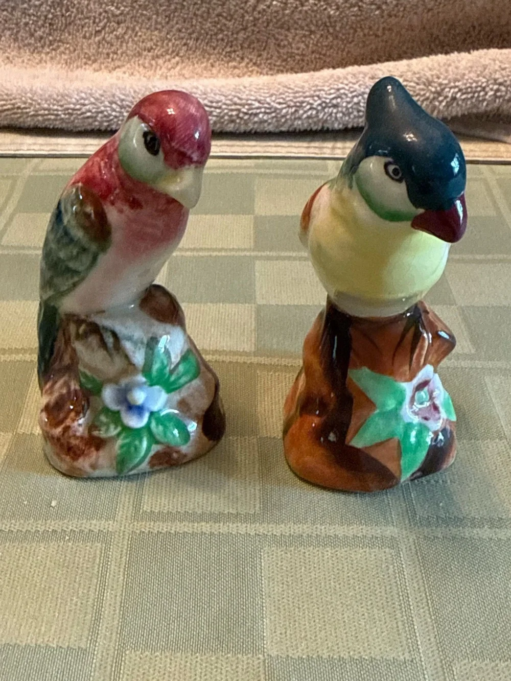 Vintage 1950s Ceramic Bird Salt & Pepper Shakers - Made in Japan